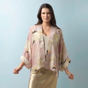 One Hundred Stars Short Kimono - Pink